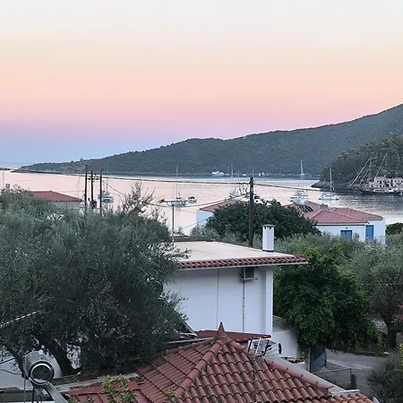 Apartment Mary's House Kyparission